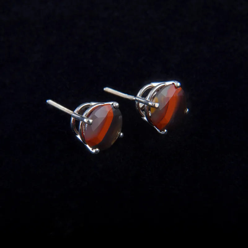 012 Black/Red KY Agate Stud Earrings Set in 14K White Gold