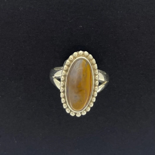 9928 Oval KY Agate Ring