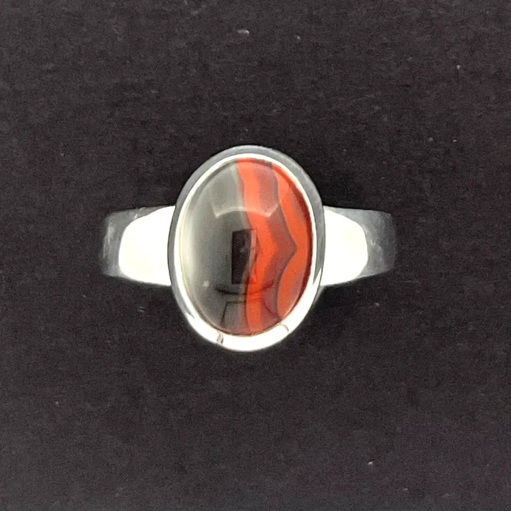 1994 KY Agate Red/Orange/Black/White Oval Silver Ring