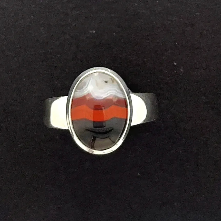 1999a KY Agate White/Red/Orange/Black Oval Silver Ring